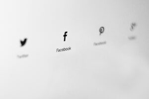 Building Facebook Marketing and Advertising Strategies For Small Business