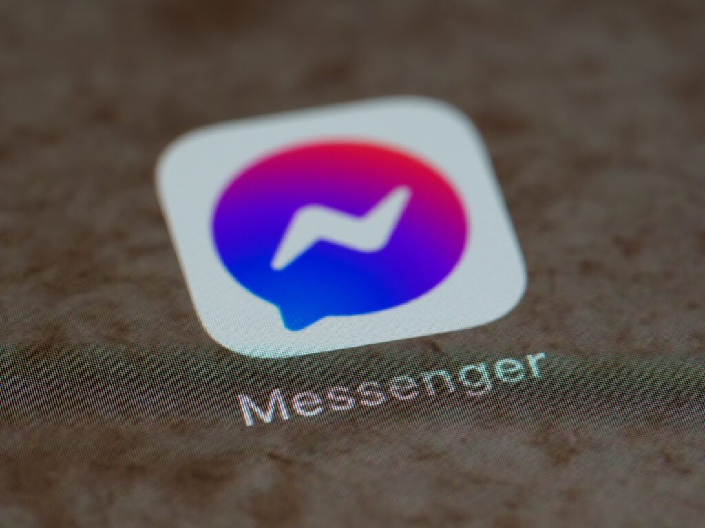 Carefully Engage Your Customers With The Use Of Facebook Messenger