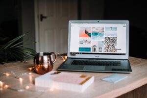 Why You Need to Be Blogging - The Advantages Of Creating A Blog To Market Your Product Or Service