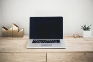 When You Should Use a Niche Focused Website Instead of a Landing Page